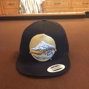 flat bill cap